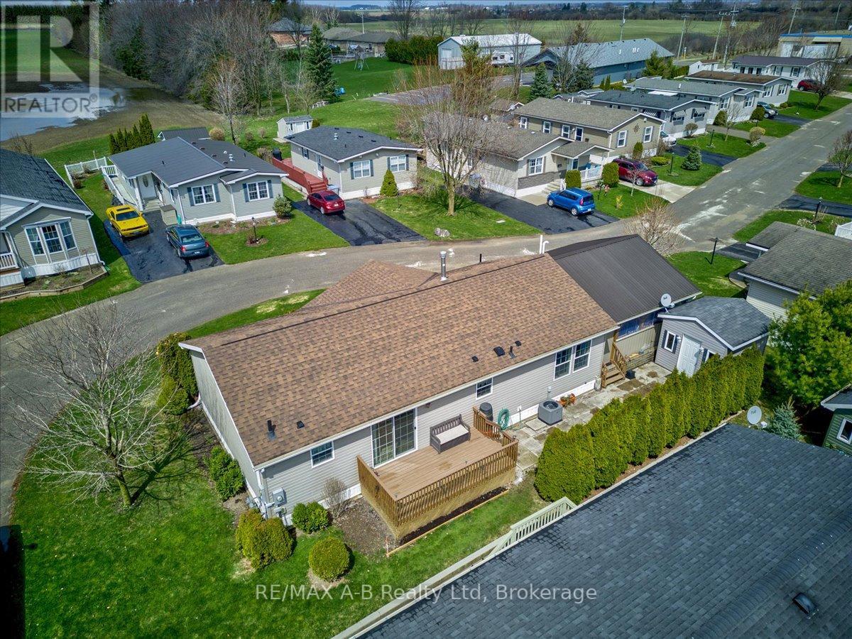 27 - 25 Thames Road, St. Marys, Ontario  N4X 1C4 - Photo 37 - X12222837