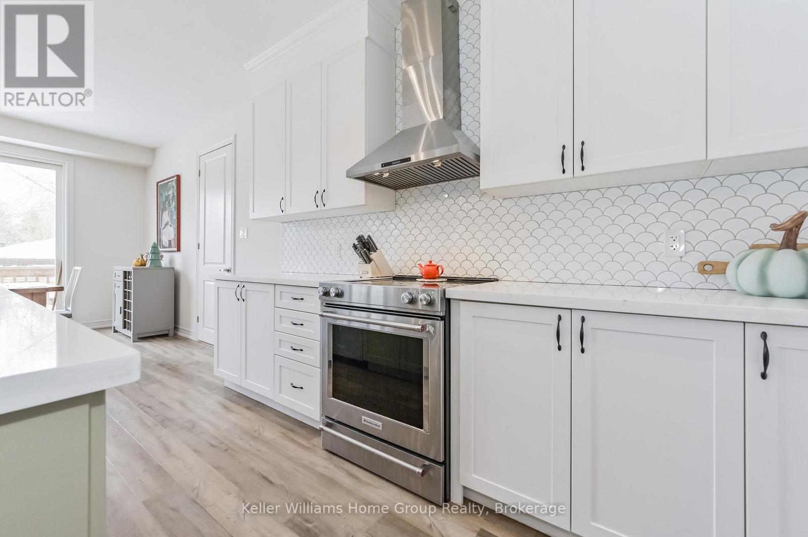 136 Harpin Way E, Centre Wellington, Ontario  N1M 0G9 - Photo 13 - X12222977
