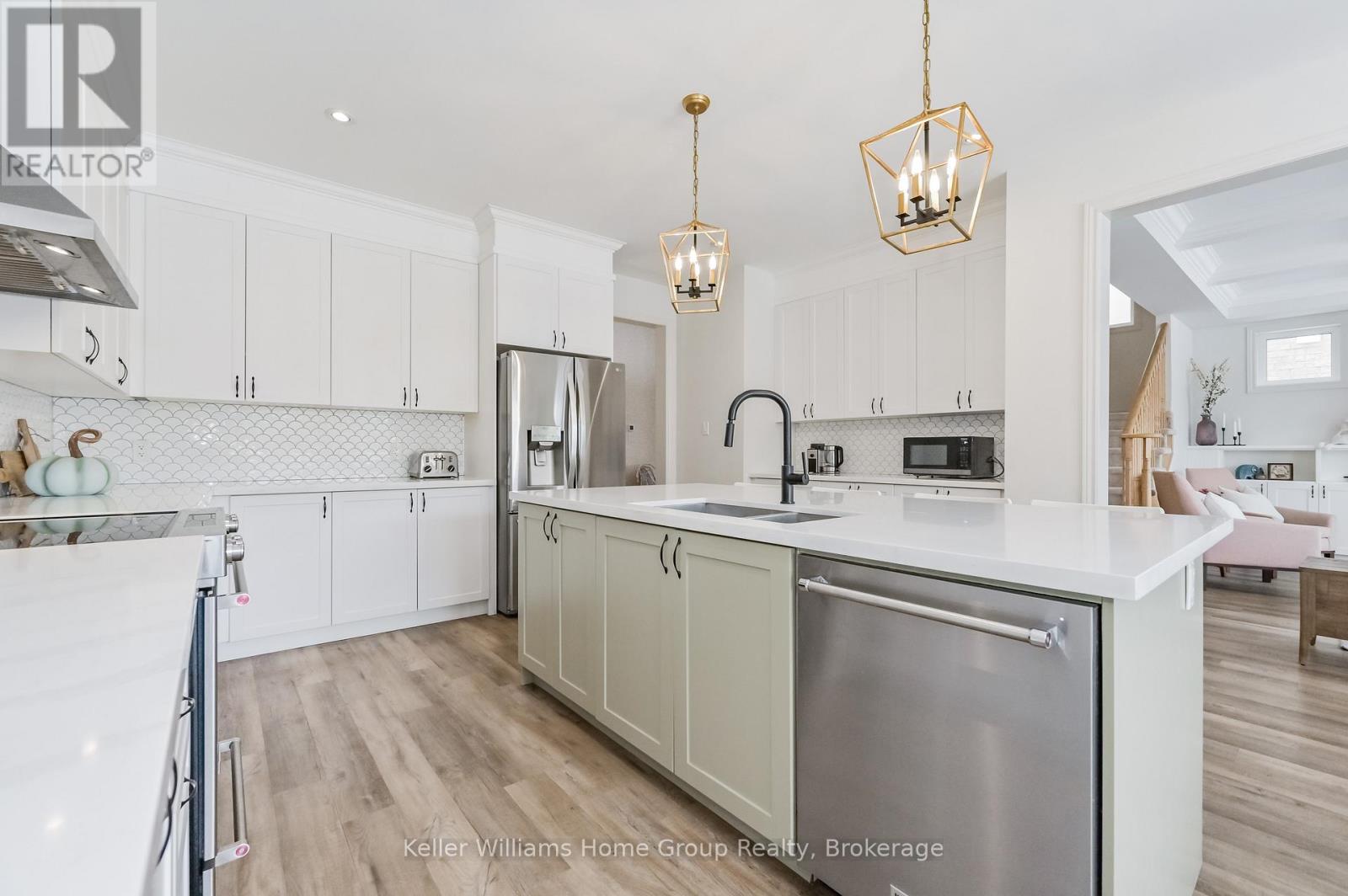 136 Harpin Way E, Centre Wellington, Ontario  N1M 0G9 - Photo 15 - X12222977