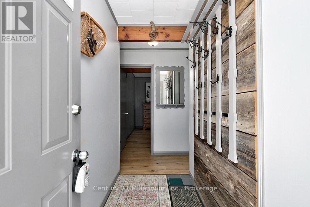 495115 Grey 2 Road, Blue Mountains, Ontario  N0H 2E0 - Photo 6 - X12223002