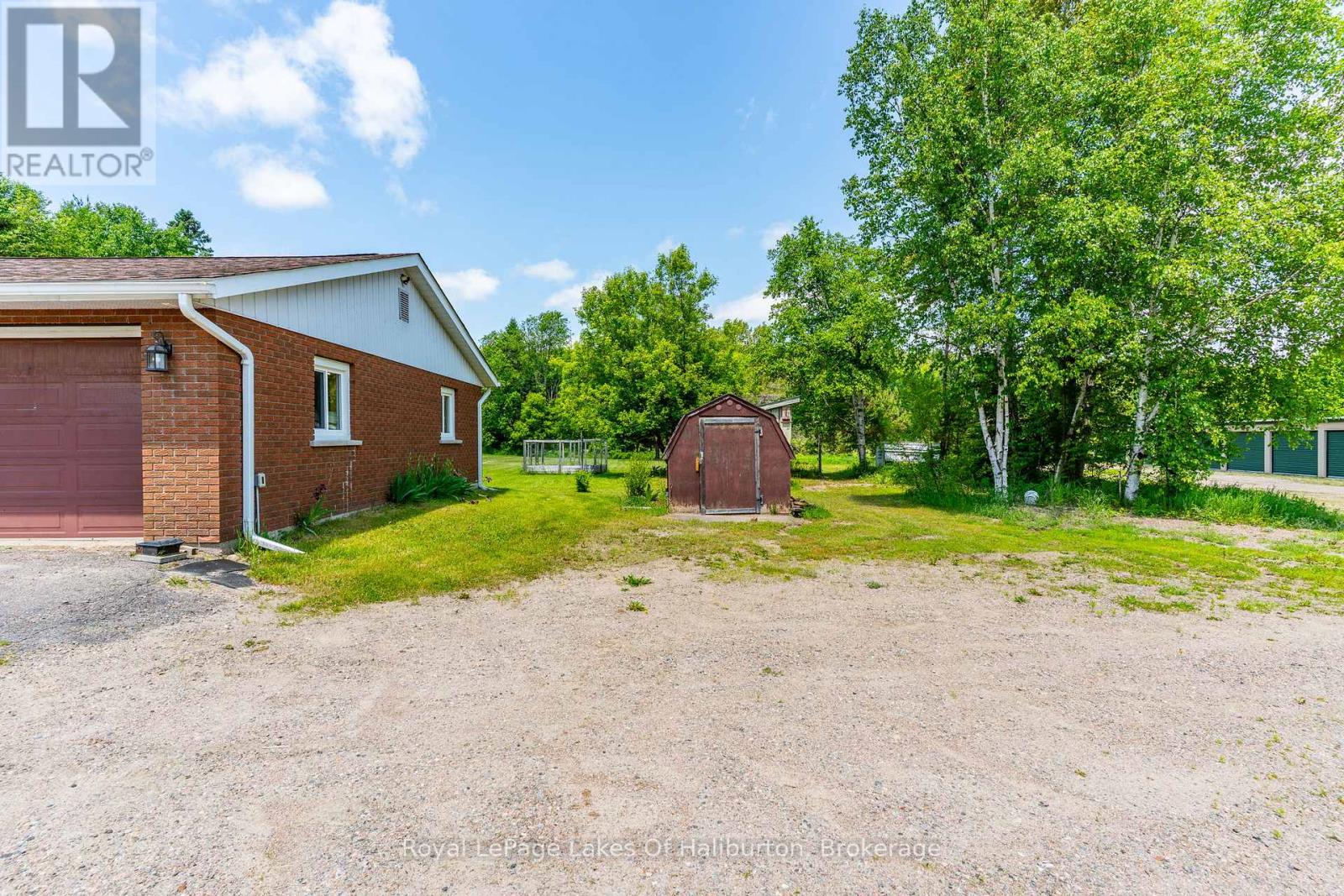 3875 Loop Road, Dysart Et Al, Ontario  K0L 1X0 - Photo 39 - X12223034