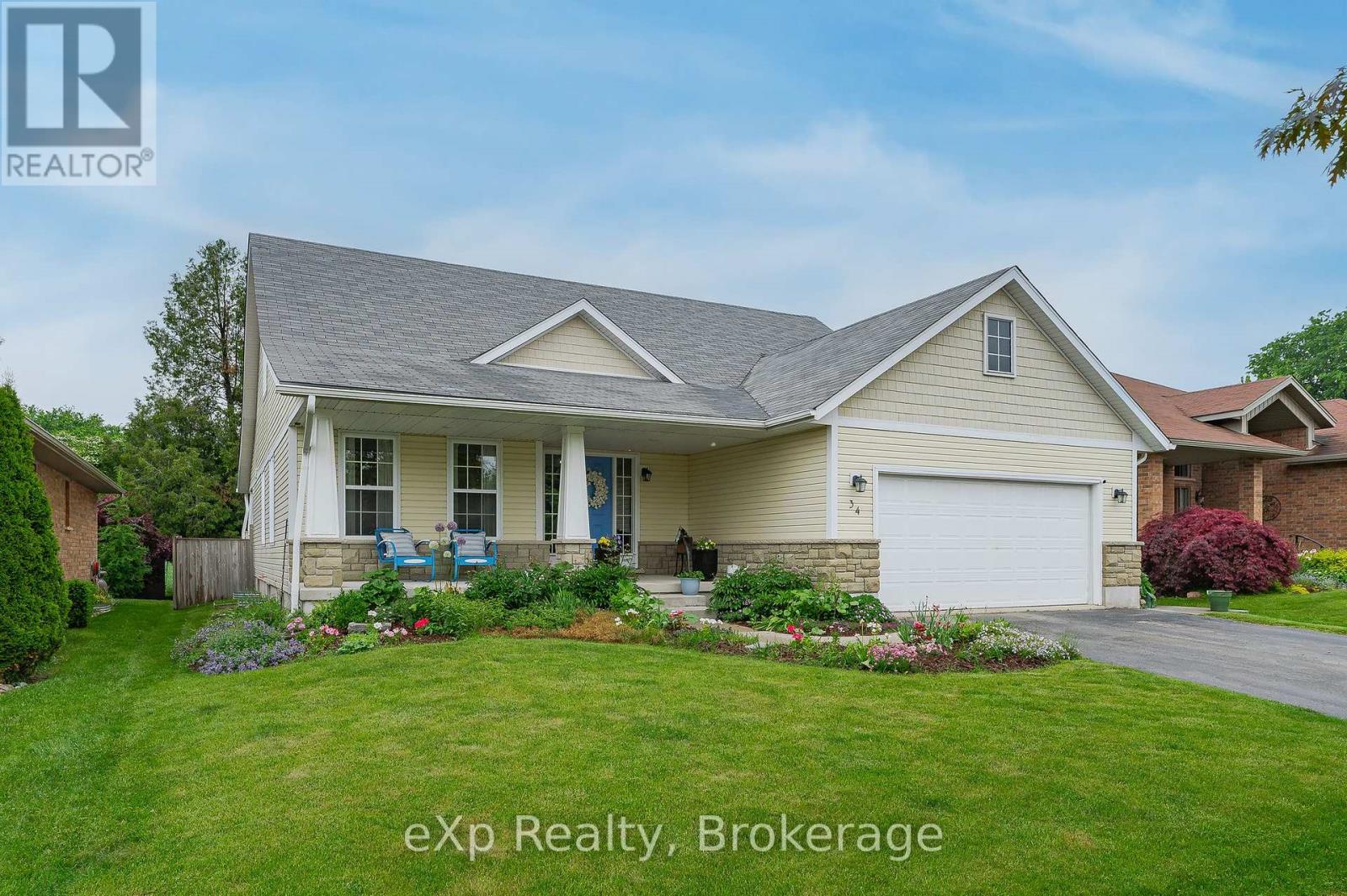 34 Walser Street, Centre Wellington, Ontario  N0B 1S0 - Photo 2 - X12223047