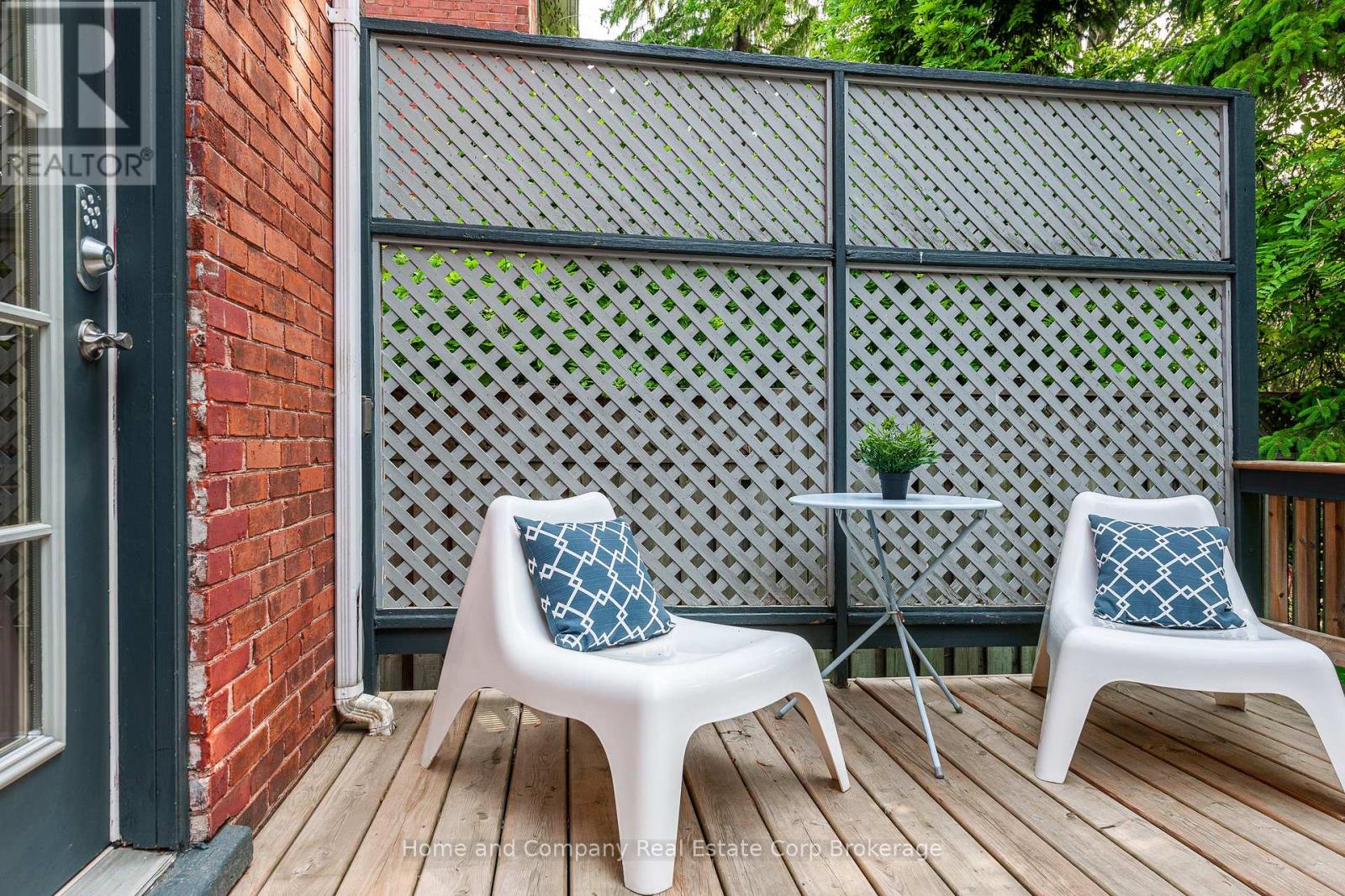 89 St Vincent Street S, Stratford, Ontario  N5A 2W7 - Photo 33 - X12223090