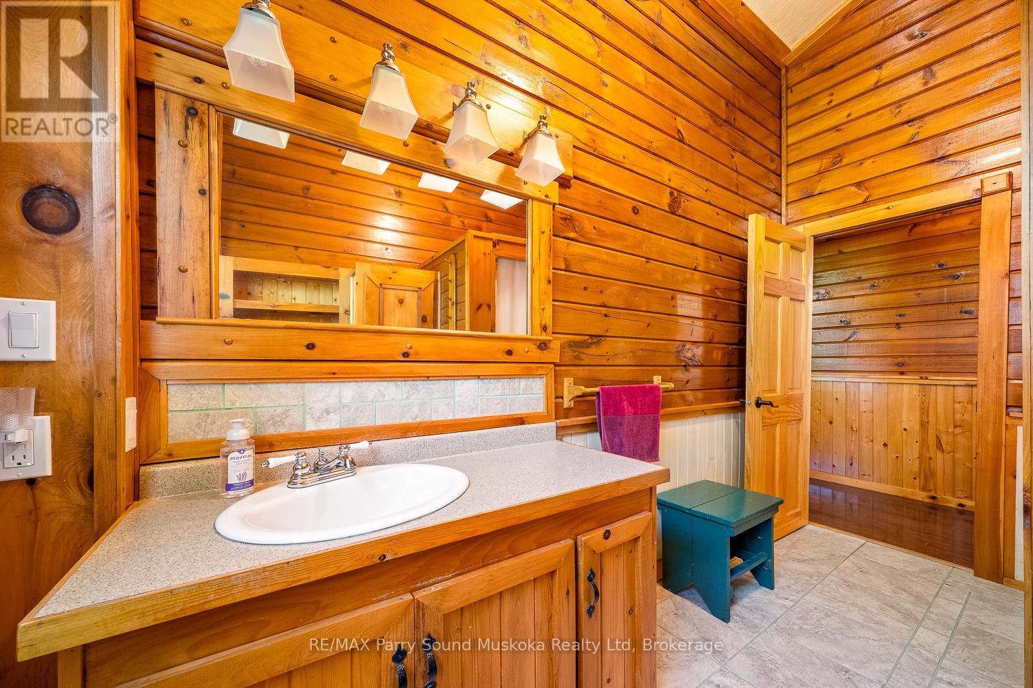 7 Municipal Drive, Mcdougall, Ontario  P2A 2W9 - Photo 36 - X12223118