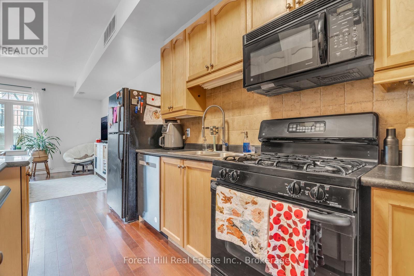 104 - 555 King Street E, Kitchener, Ontario  N2G 2L9 - Photo 9 - X12223128