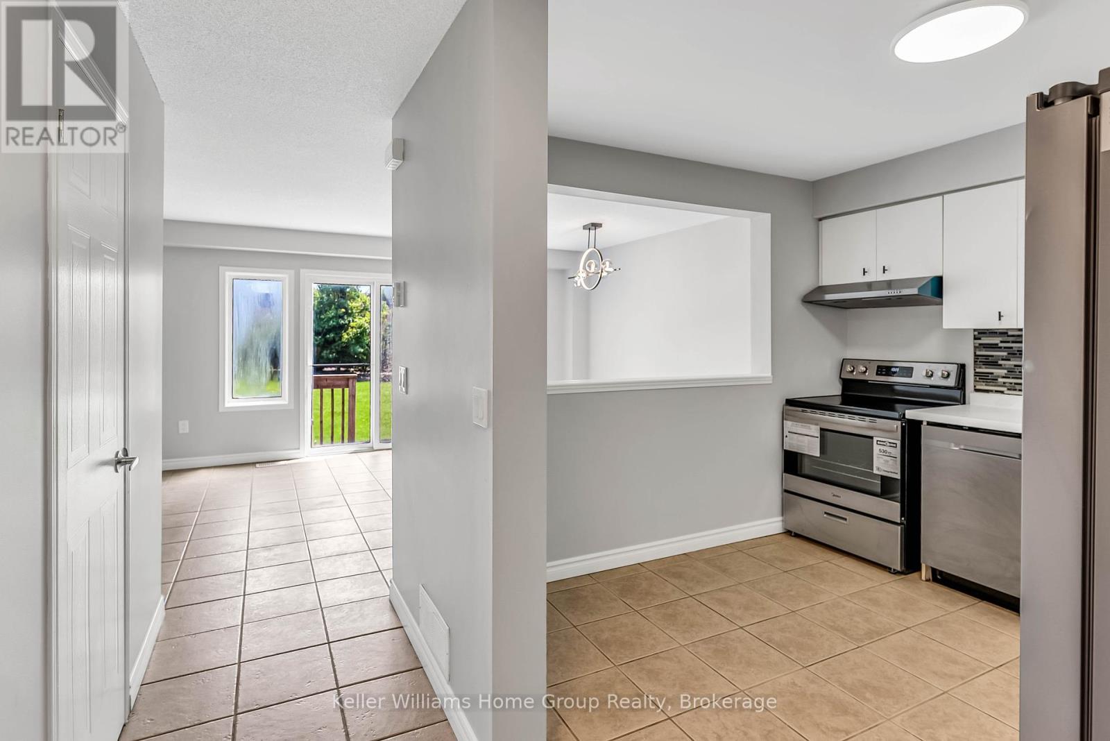 41 - 400 Wilson Avenue, Kitchener, Ontario  N2C 2S1 - Photo 4 - X12223145