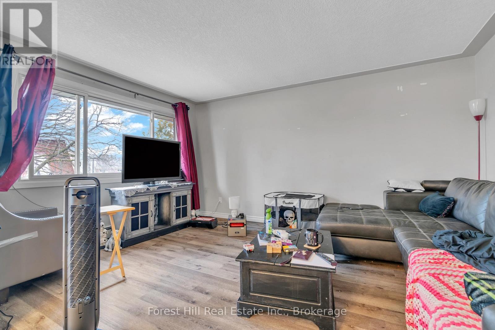 35 Shaftsbury Drive, Kitchener, Ontario  N2A 1N4 - Photo 11 - X12223147
