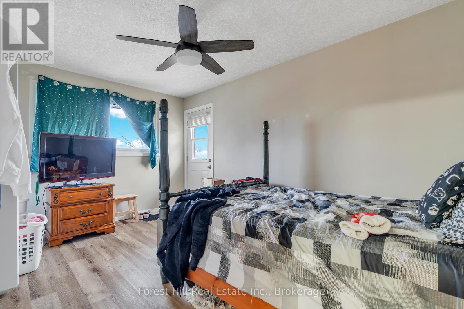 35 Shaftsbury Drive, Kitchener, Ontario  N2A 1N4 - Photo 21 - X12223147