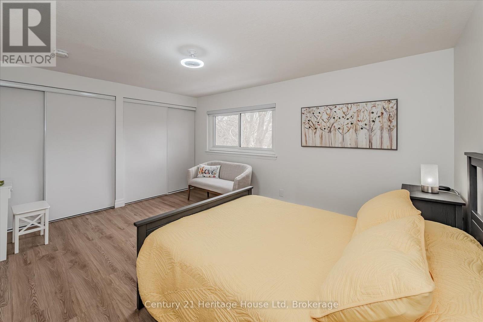 10 - 2 Worton Avenue, Guelph, Ontario  N1H 7C5 - Photo 22 - X12223175