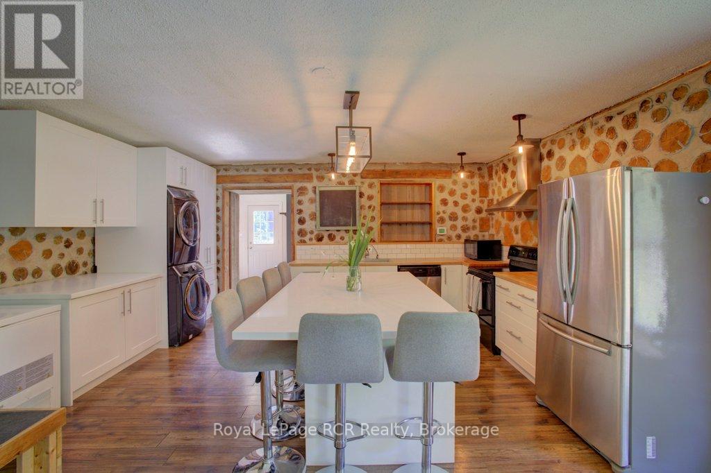 8667 15 Side Road, Wellington North, Ontario  N0G 1A0 - Photo 12 - X12223194