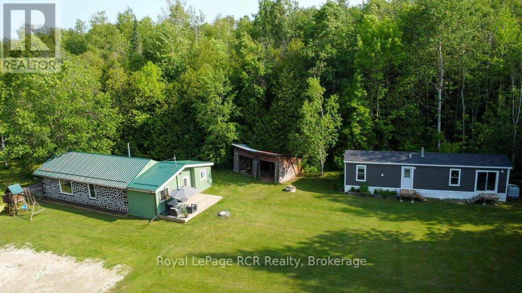 8667 15 Side Road, Wellington North, Ontario  N0G 1A0 - Photo 40 - X12223194