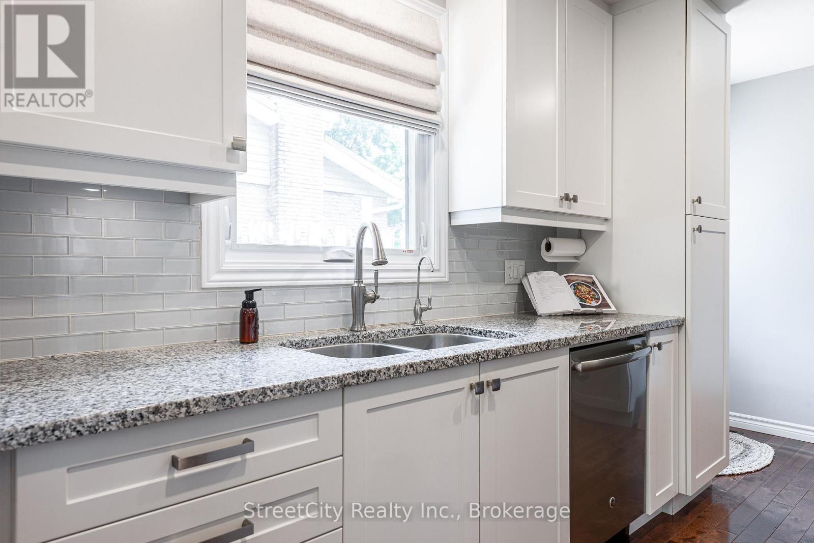 31 Park Lane Drive, Stratford, Ontario  N5A 5C1 - Photo 15 - X12223335