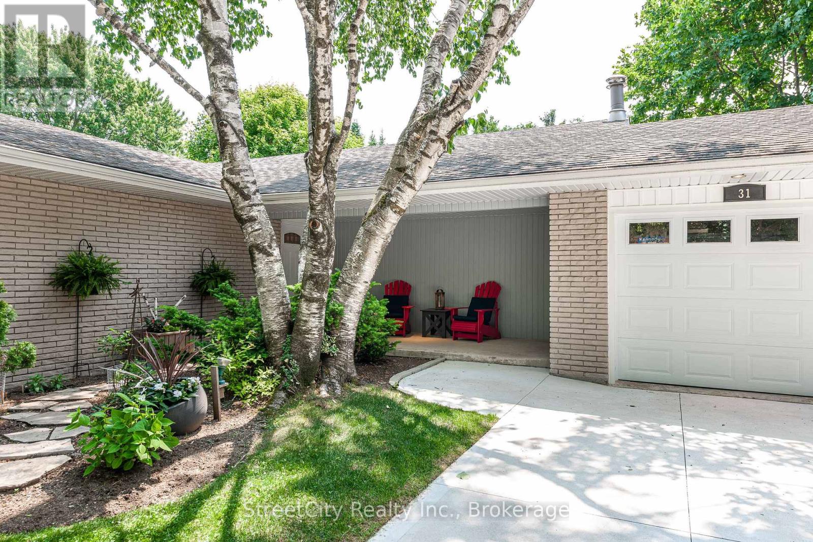 31 Park Lane Drive, Stratford, Ontario  N5A 5C1 - Photo 3 - X12223335