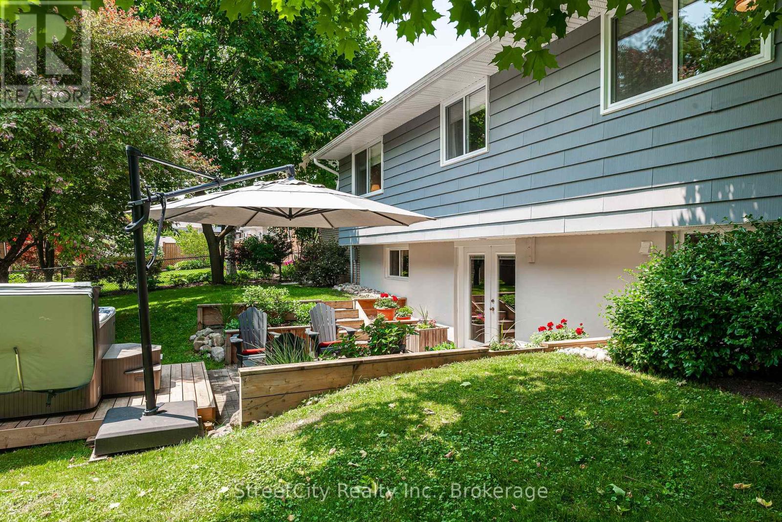 31 Park Lane Drive, Stratford, Ontario  N5A 5C1 - Photo 38 - X12223335
