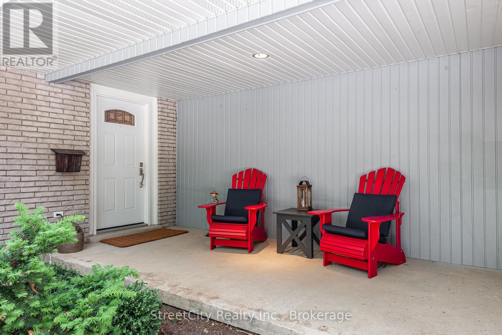 31 Park Lane Drive, Stratford, Ontario  N5A 5C1 - Photo 4 - X12223335