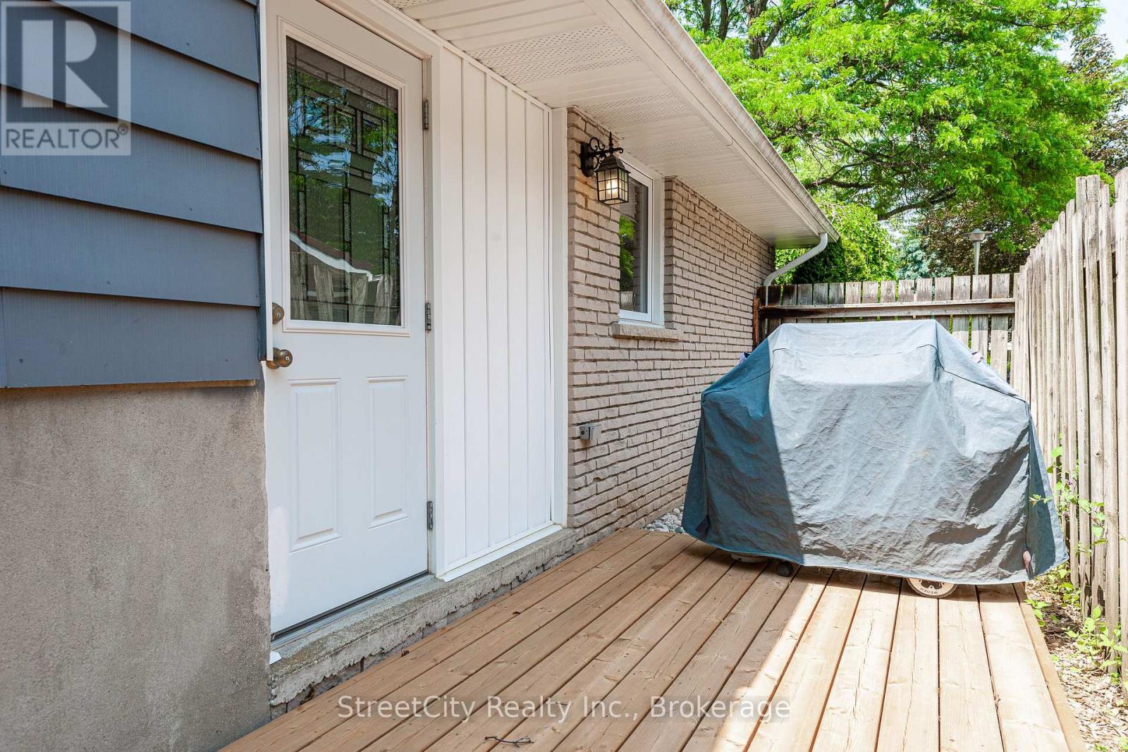 31 Park Lane Drive, Stratford, Ontario  N5A 5C1 - Photo 44 - X12223335