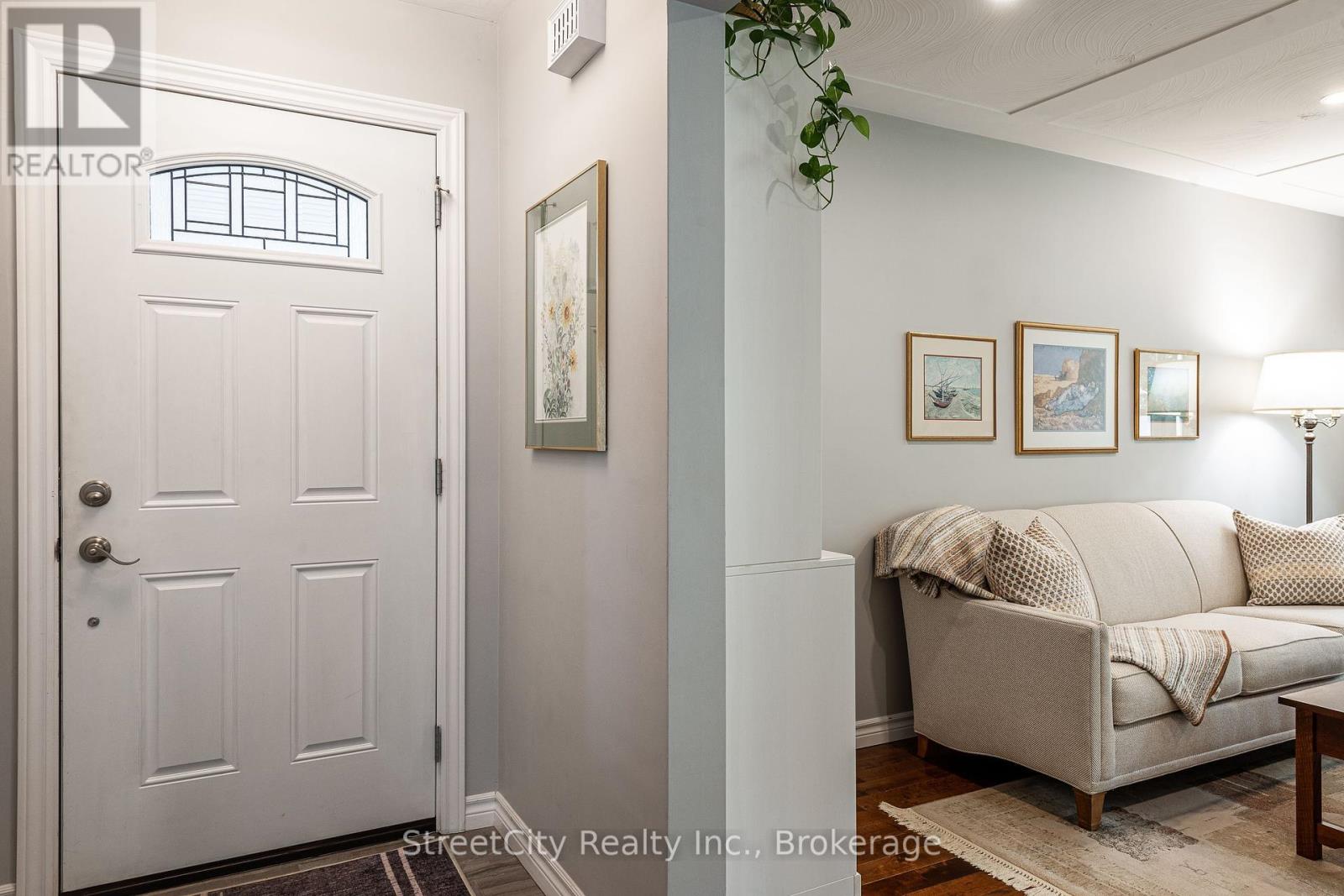 31 Park Lane Drive, Stratford, Ontario  N5A 5C1 - Photo 5 - X12223335