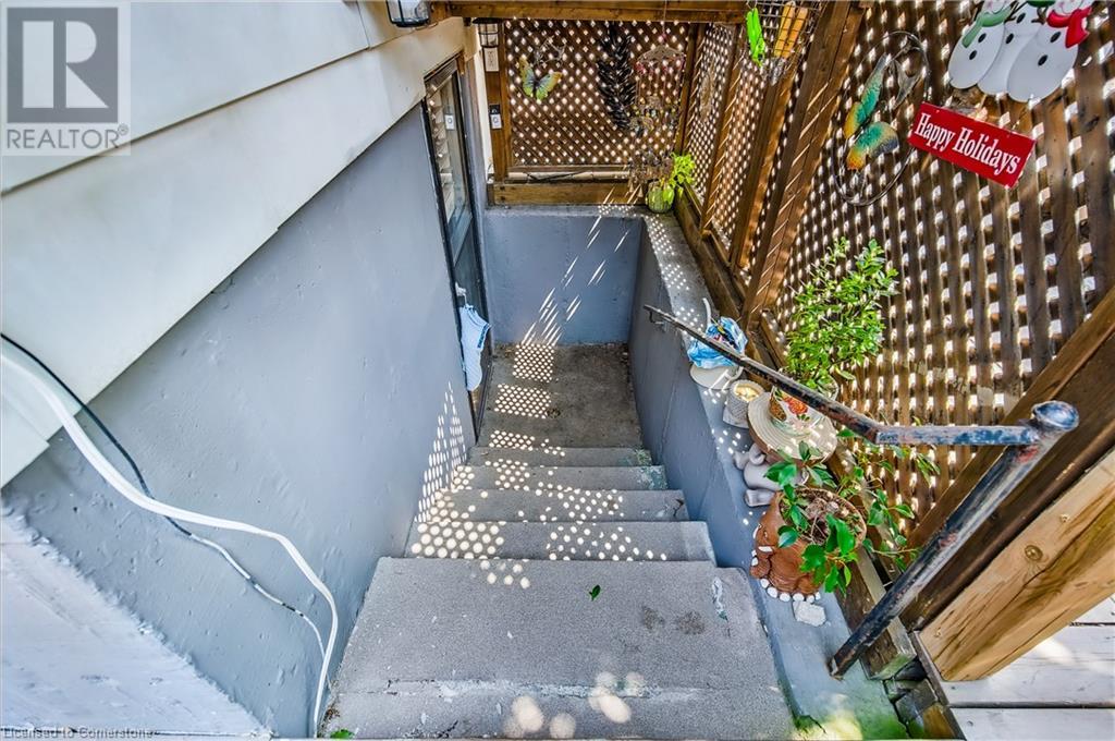23 Gillard Street Unit# Upper, Hamilton, Ontario  L9C 6B9 - Photo 48 - 40741683