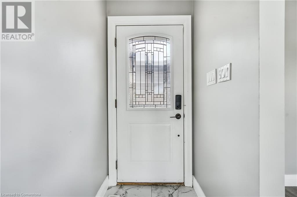 23 Gillard Street Unit# Upper, Hamilton, Ontario  L9C 6B9 - Photo 9 - 40741683