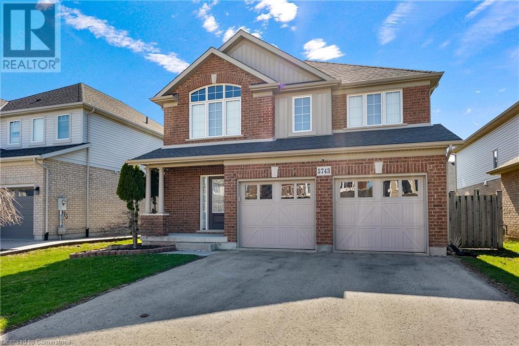 5743 Jake Crescent, Niagara Falls, Ontario  L2H 0G3 - Photo 2 - 40741615