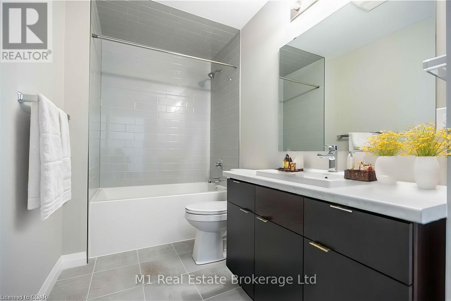 702 - 73 Arthur Street S, Guelph, Ontario  N1E 0S6 - Photo 7 - X12223402
