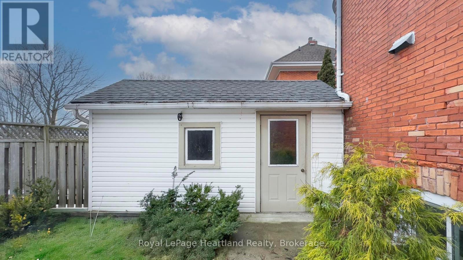 123 Keays Street, Goderich, Ontario  N7A 3N1 - Photo 33 - X12223479