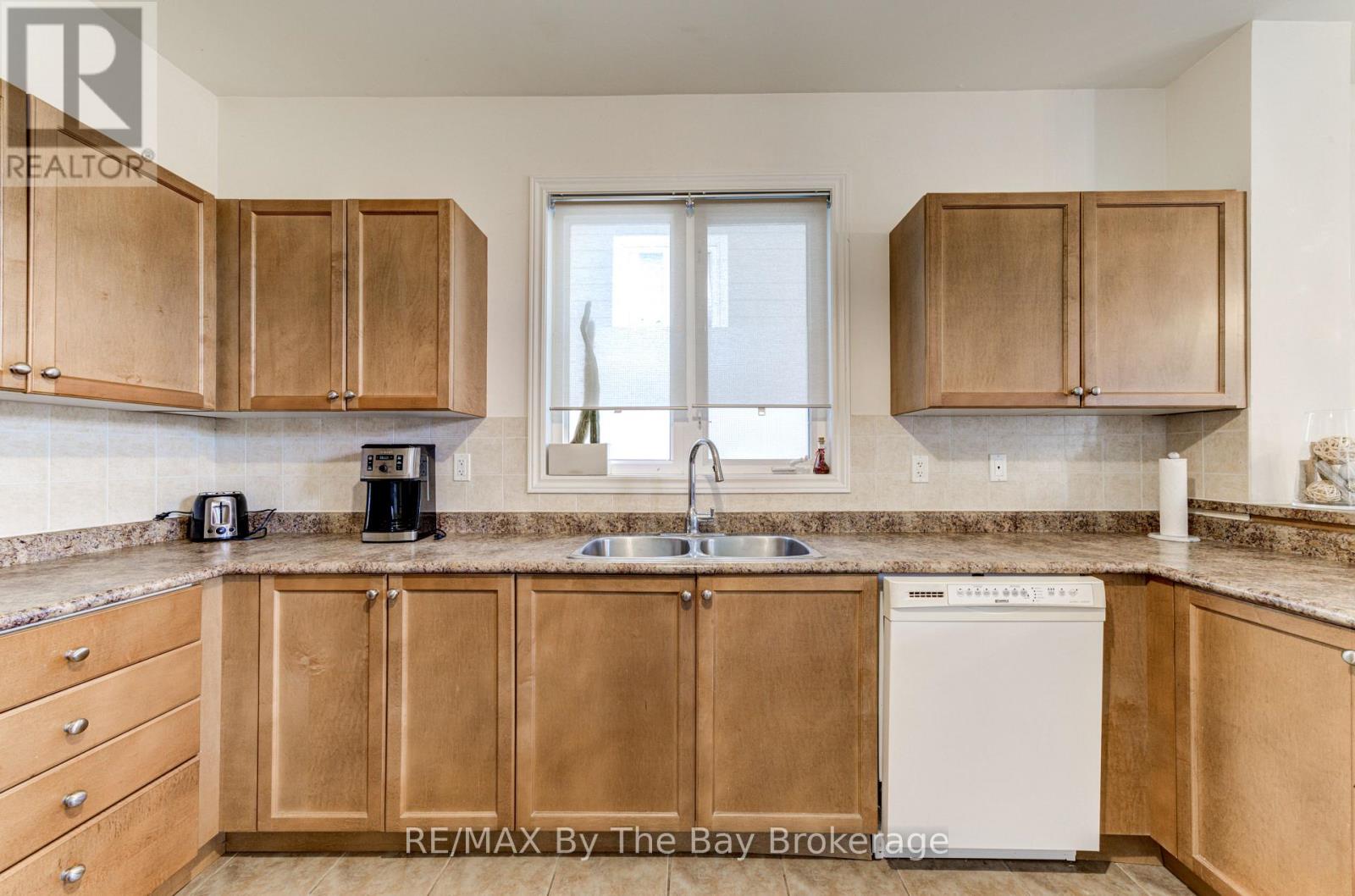 14 Surfside Crescent S, Collingwood, Ontario  L9Y 4Z8 - Photo 13 - S12223581