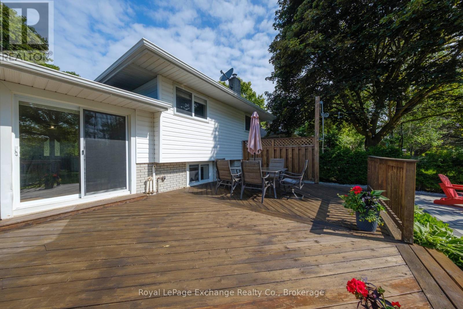 871 Wellington Street, Saugeen Shores, Ontario  N0H 2C3 - Photo 28 - X12223615