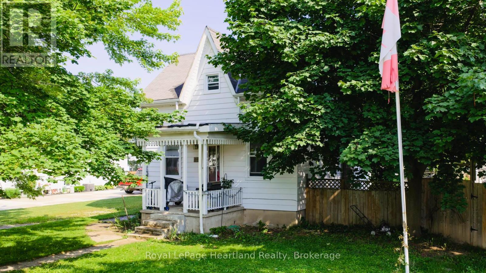 88 RICHMOND STREET N, Bluewater, Ontario