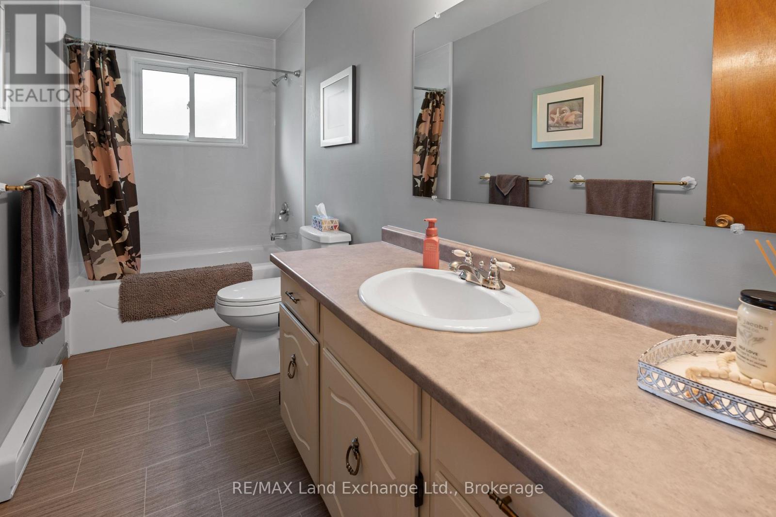 970 William Street, Kincardine, Ontario  N2Z 2H1 - Photo 24 - X12223631