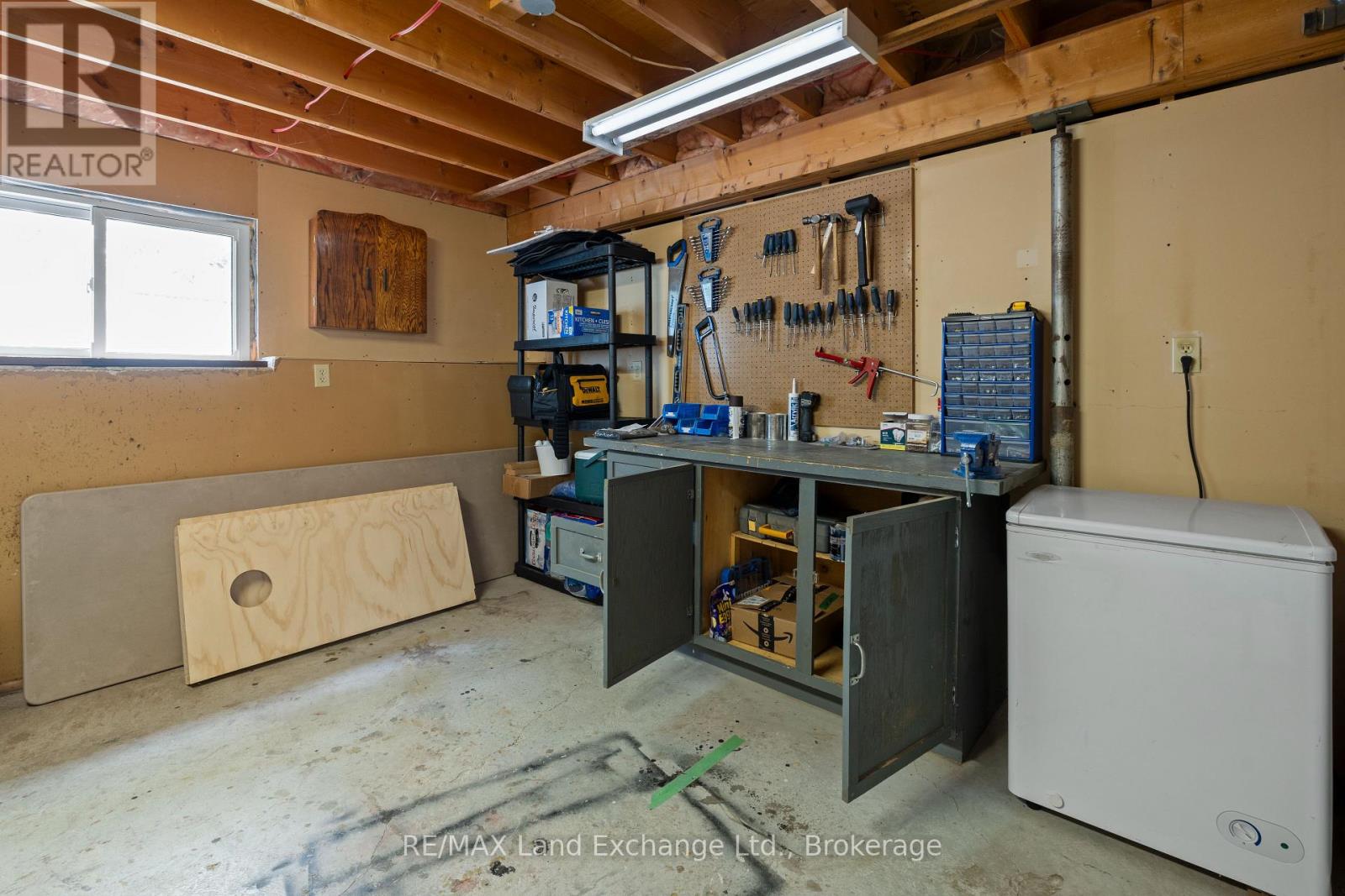 970 William Street, Kincardine, Ontario  N2Z 2H1 - Photo 48 - X12223631