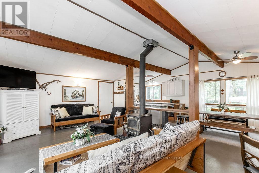 360 Stewart Lake Road, Georgian Bay, Ontario  P0C 1H0 - Photo 17 - X12223697