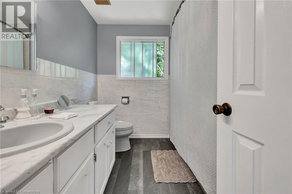 207 Stoke Drive, Kitchener, Ontario  N2N 2C3 - Photo 18 - 40741556