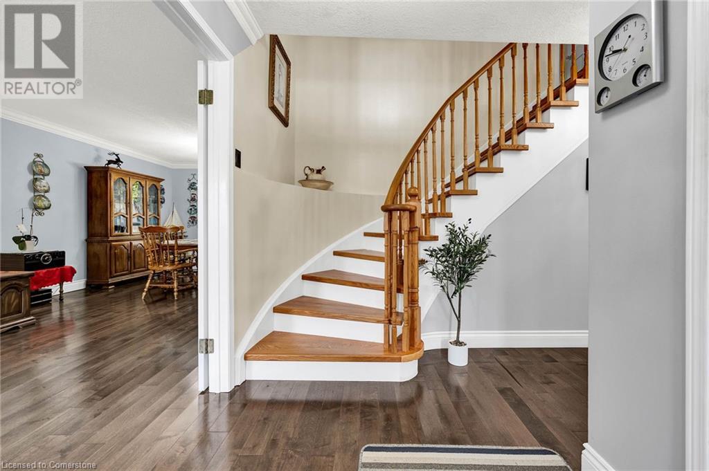 207 Stoke Drive, Kitchener, Ontario  N2N 2C3 - Photo 2 - 40741556