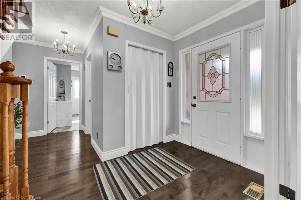 207 Stoke Drive, Kitchener, Ontario  N2N 2C3 - Photo 3 - 40741556