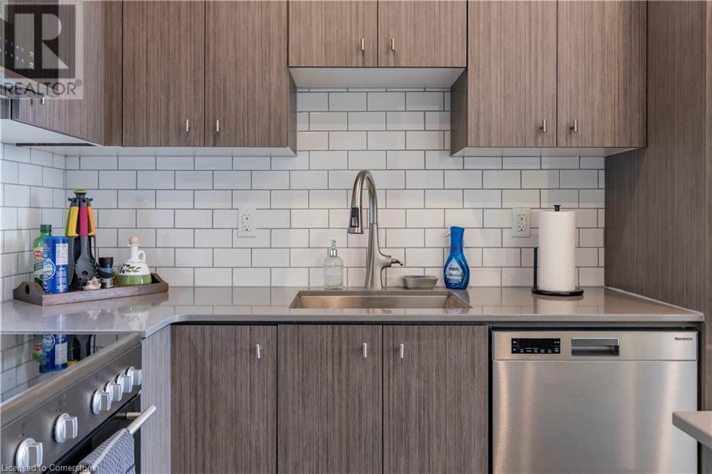 15 Wellington Street S Unit# 2701, Waterloo, Ontario  N2G 0E4 - Photo 12 - 40739185