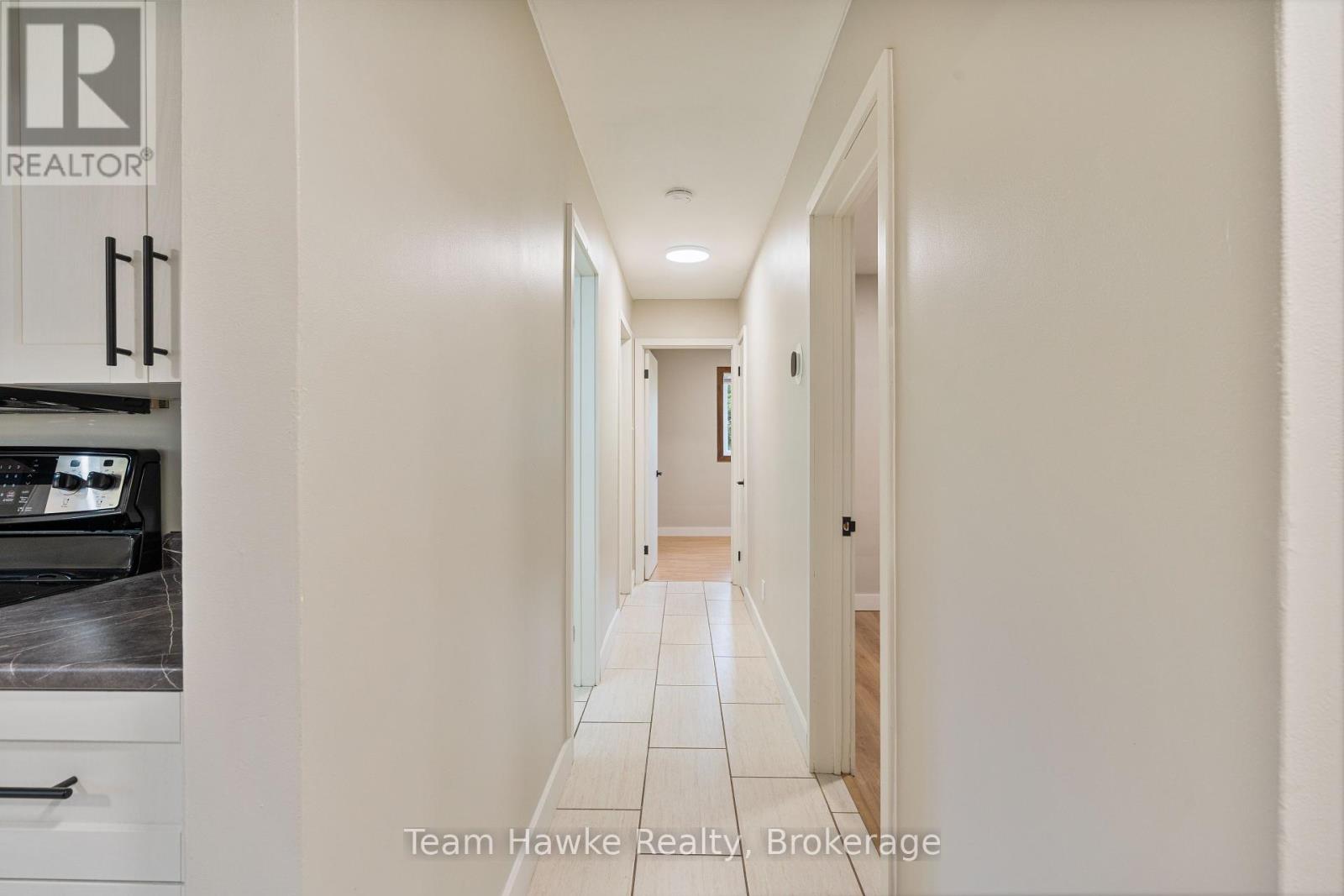 689 Dominion Avenue, Midland, Ontario  L4R 1R9 - Photo 18 - S12223729