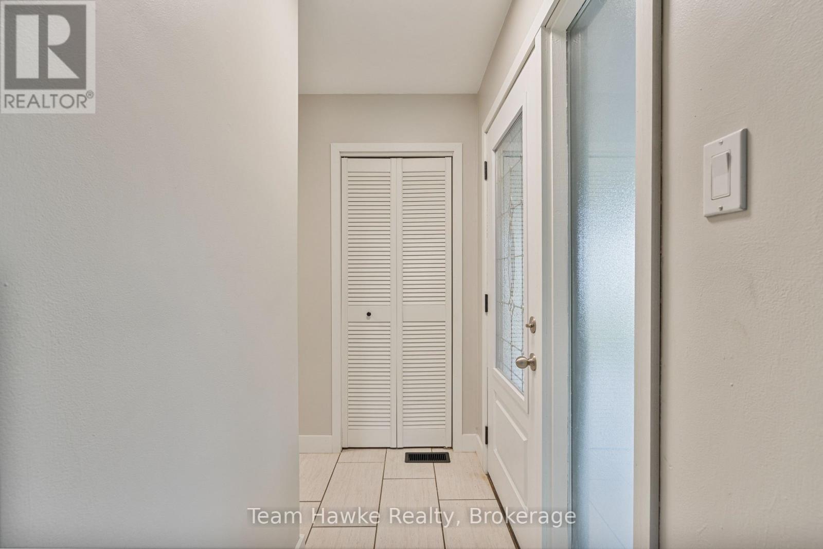 689 Dominion Avenue, Midland, Ontario  L4R 1R9 - Photo 8 - S12223729