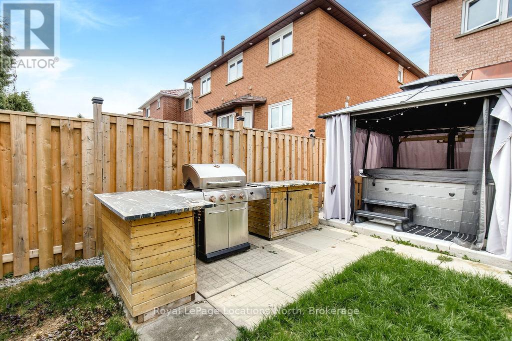 120 Candy Crescent, Brampton, Ontario  L6X 3T5 - Photo 37 - W12223775