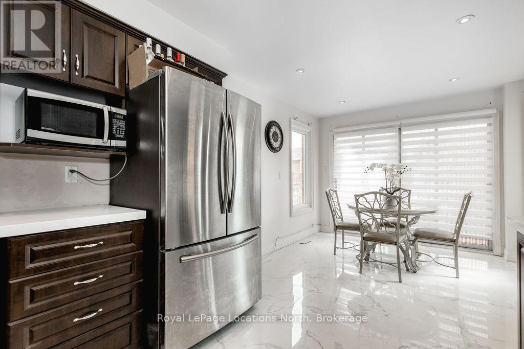 120 Candy Crescent, Brampton, Ontario  L6X 3T5 - Photo 9 - W12223775