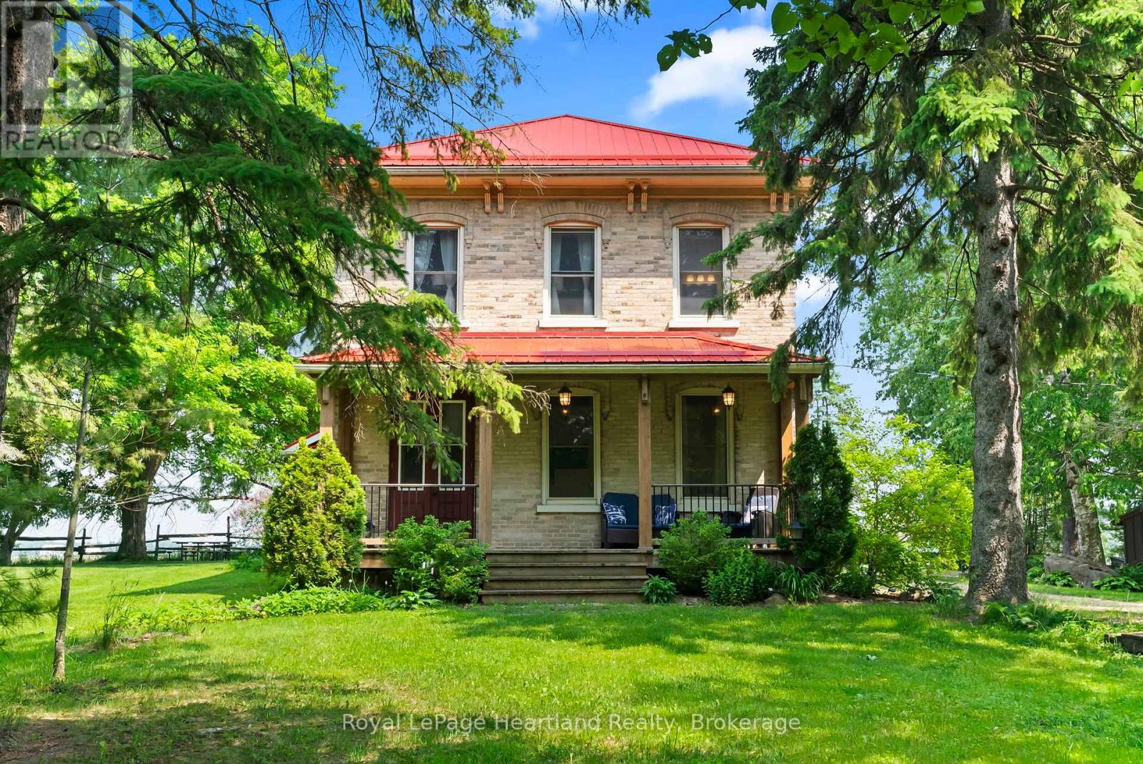 9540 Ayton Road, Minto, Ontario  N0G 1Z0 - Photo 7 - X12223758