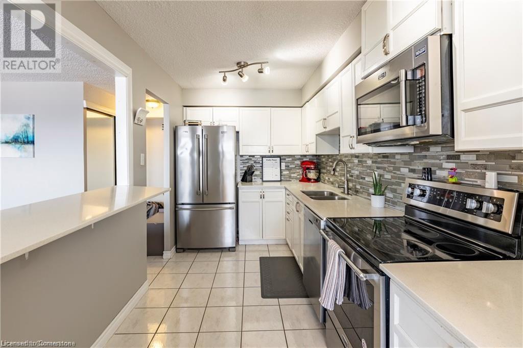 375 King Street N Unit# 2002, Waterloo, Ontario  N2J 4L6 - Photo 3 - 40741568
