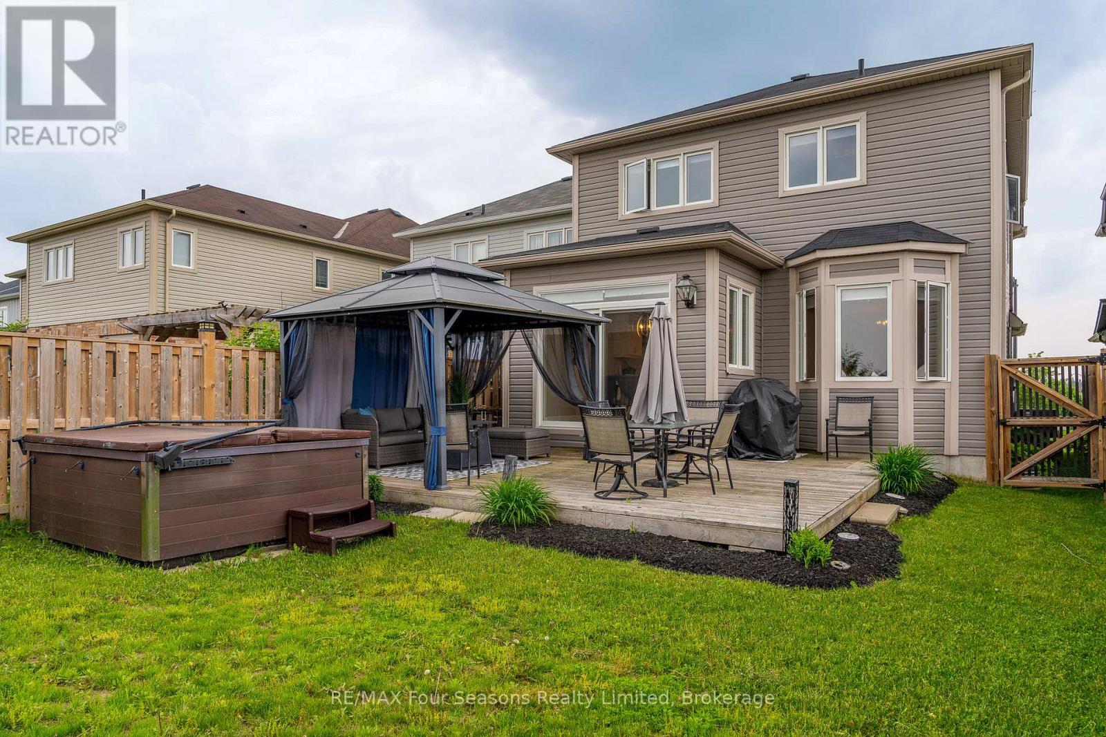 29 Wagner Crescent, Essa, Ontario  L3W 0R5 - Photo 20 - N12223823