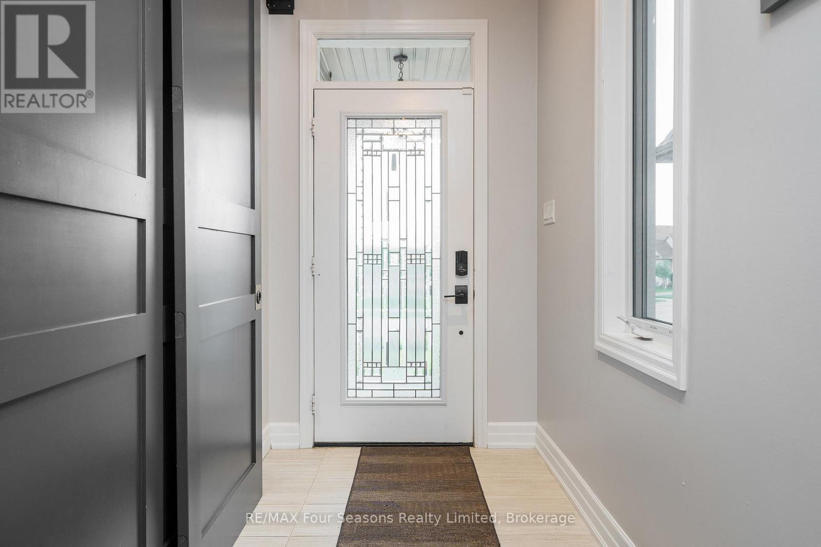 29 Wagner Crescent, Essa, Ontario  L3W 0R5 - Photo 28 - N12223823