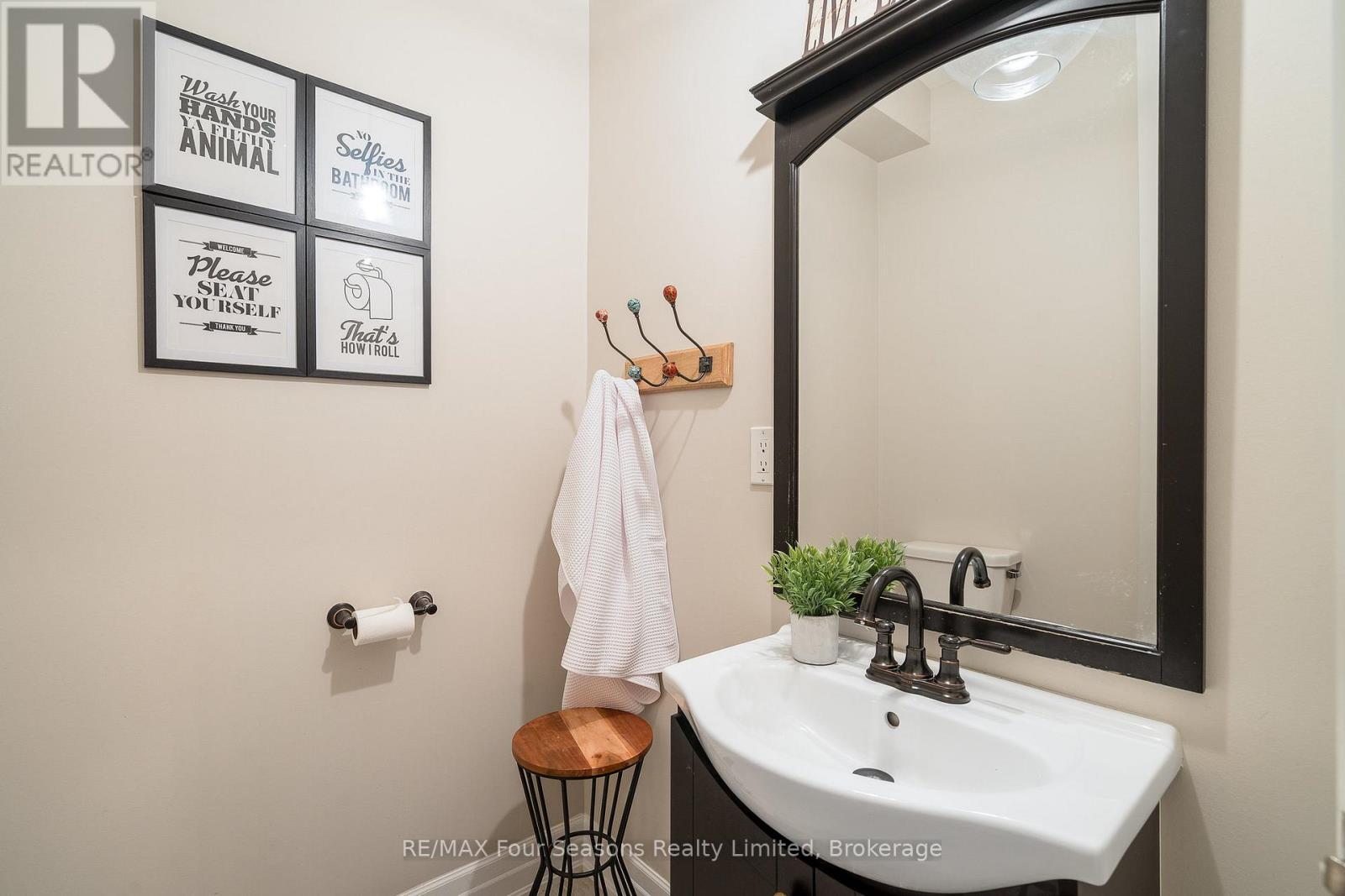 29 Wagner Crescent, Essa, Ontario  L3W 0R5 - Photo 29 - N12223823