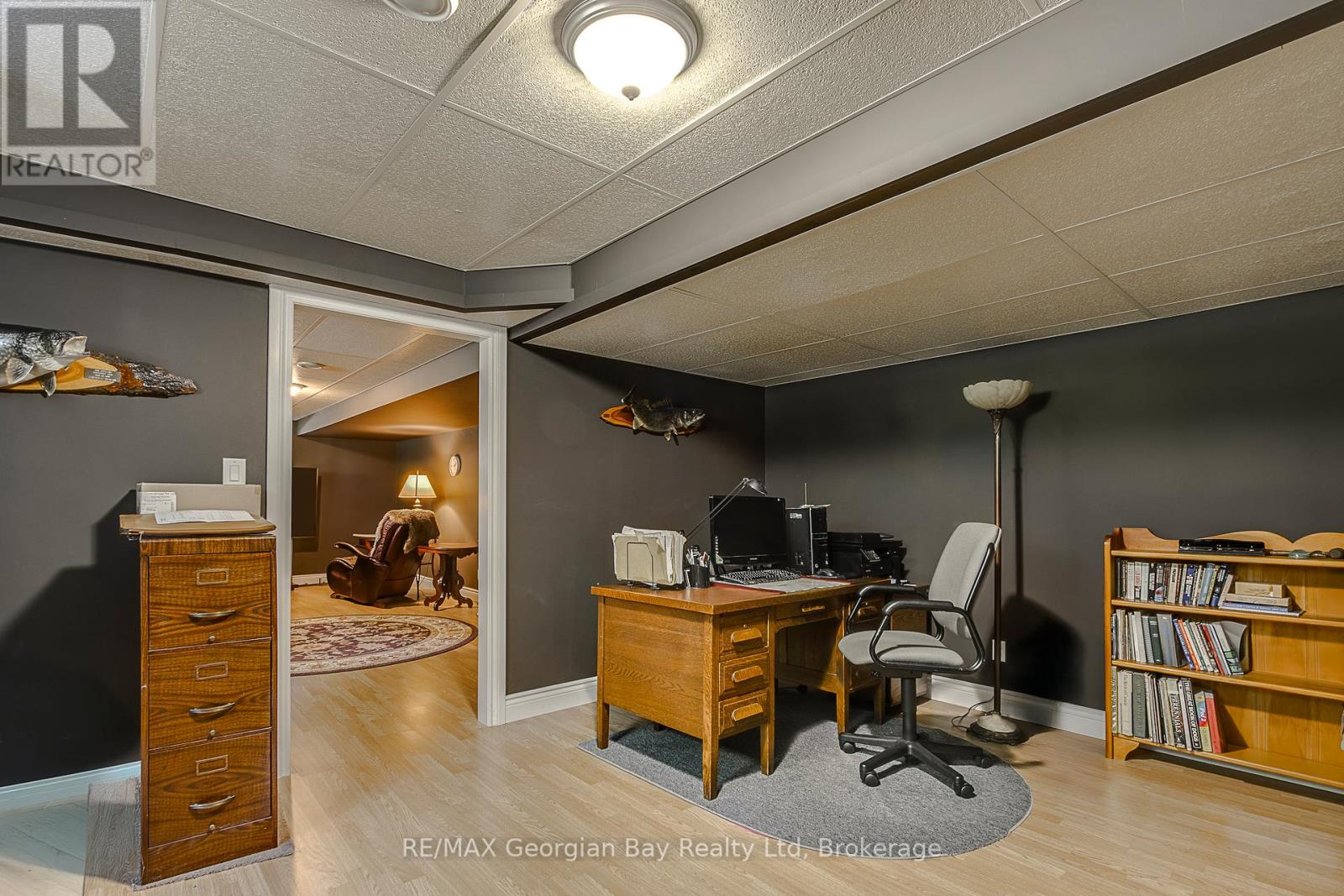 25 Sterling Drive, Tiny, Ontario  L0L 2T0 - Photo 24 - S12223927
