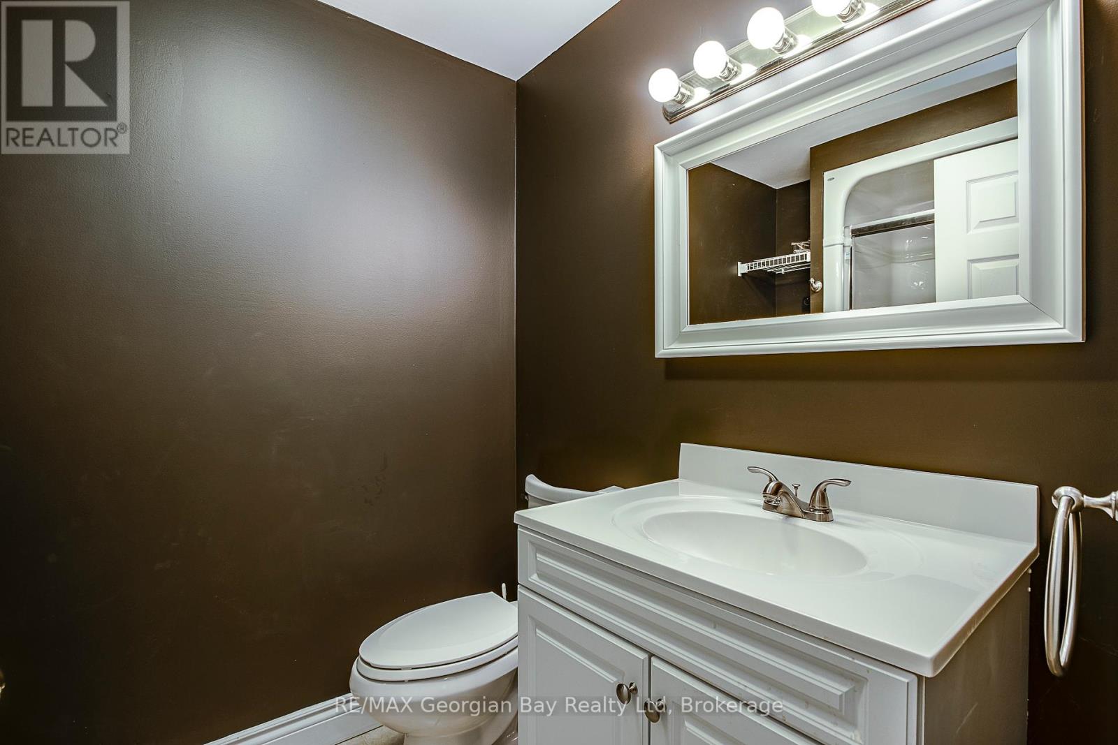 25 Sterling Drive, Tiny, Ontario  L0L 2T0 - Photo 26 - S12223927