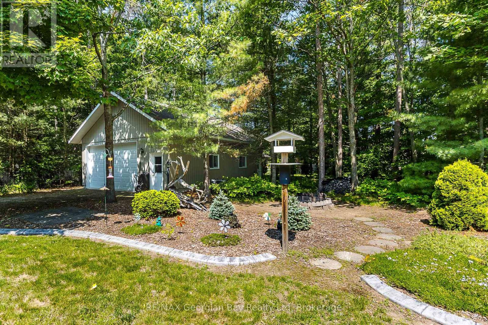 25 Sterling Drive, Tiny, Ontario  L0L 2T0 - Photo 34 - S12223927