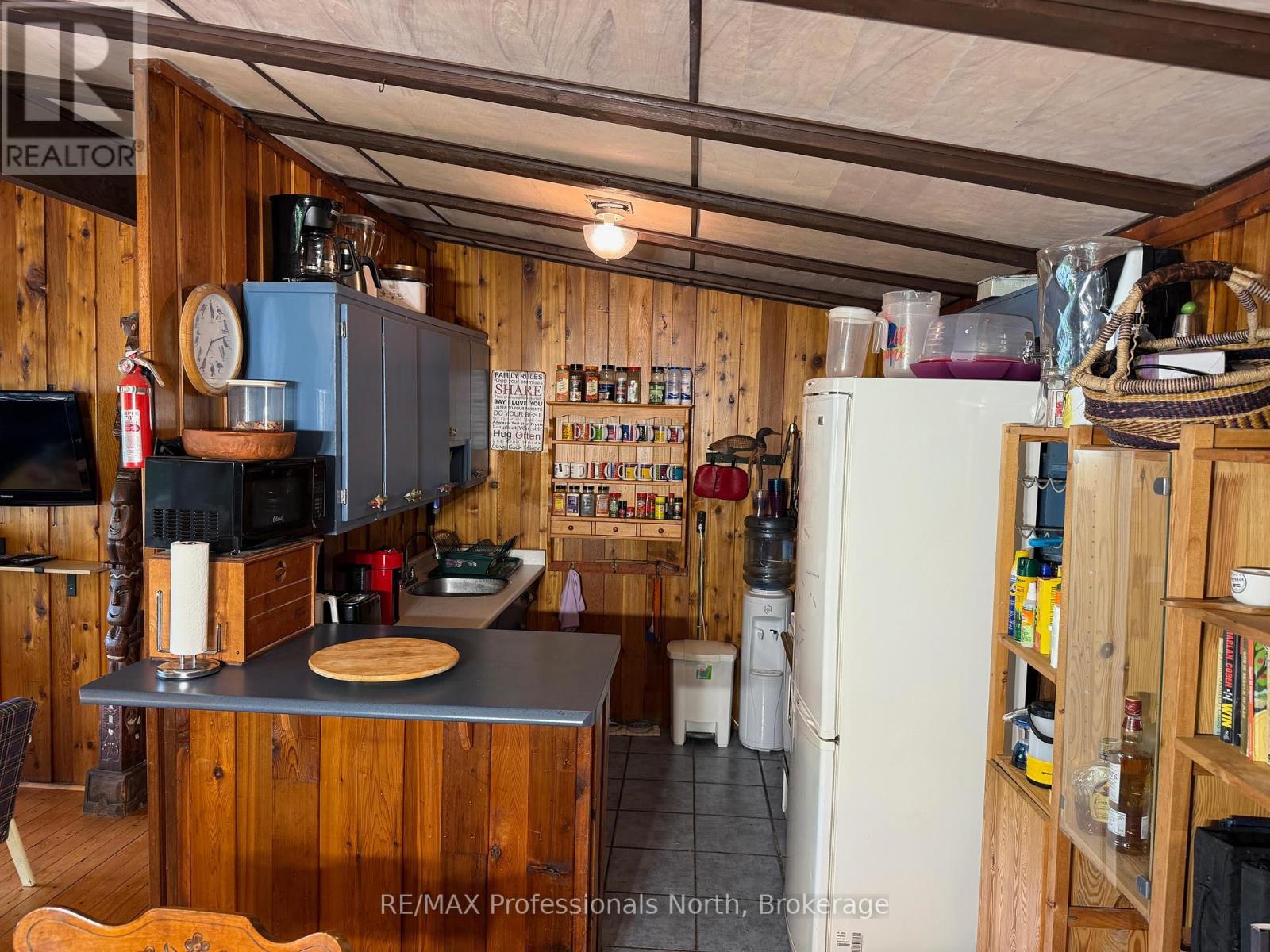69 Maple Drive, Perry, Ontario  P0A 1J0 - Photo 33 - X12223821