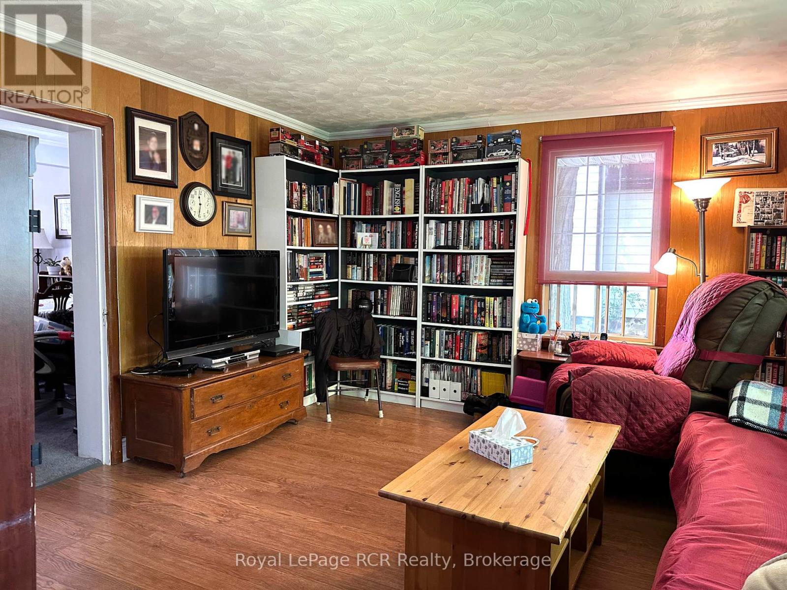 298 8th Street, Hanover, Ontario  N4N 1J7 - Photo 21 - X12223877